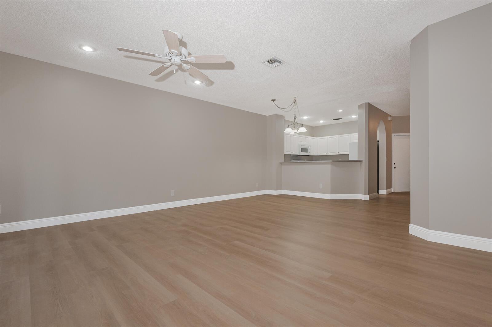 204 SW 120TH Avenue # 204, Pembroke Pines FL 33025 photo 5