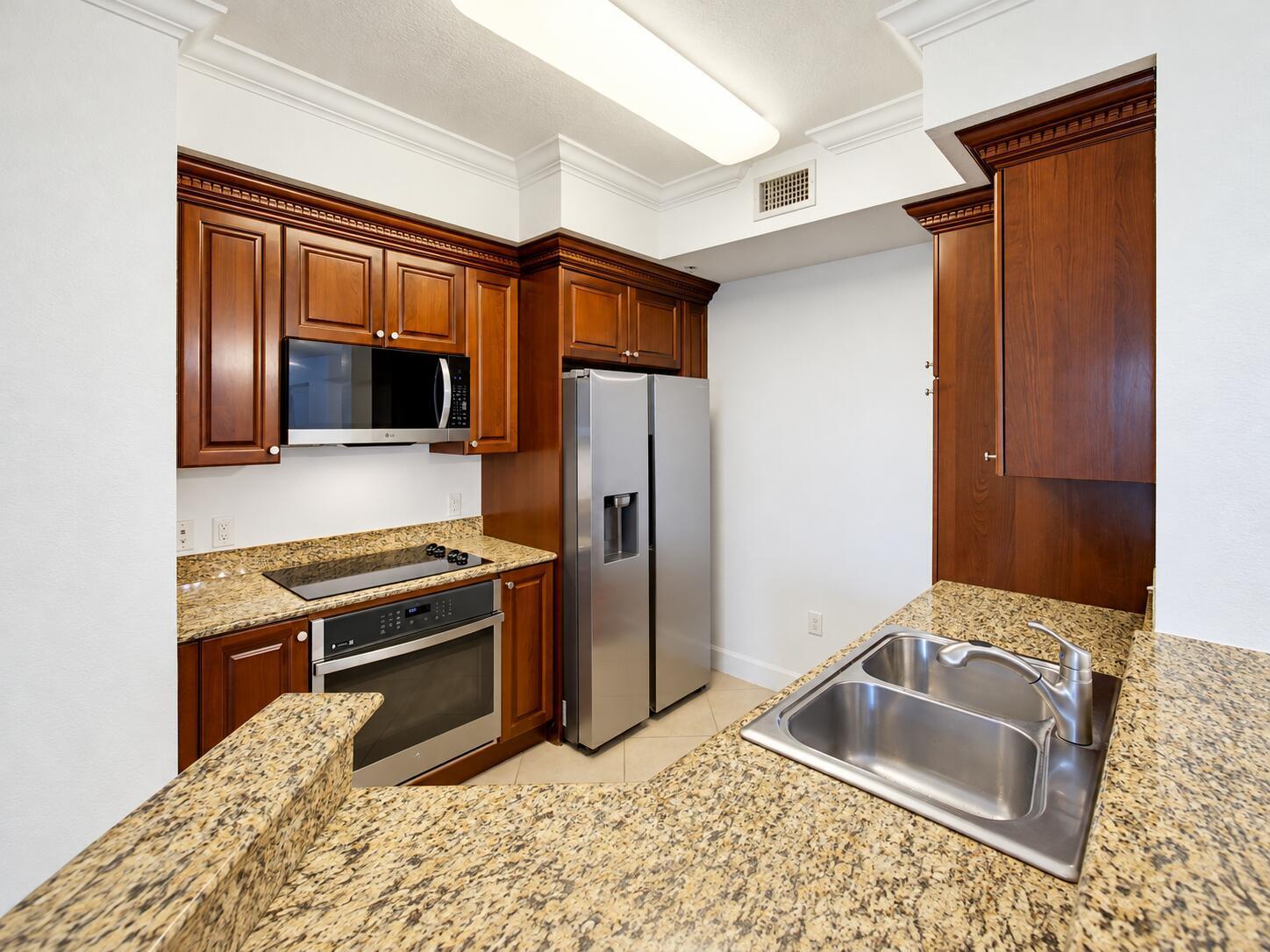 1690 Renaissance Commons Boulevard # 1422, Boynton Beach FL 33426 photo 4