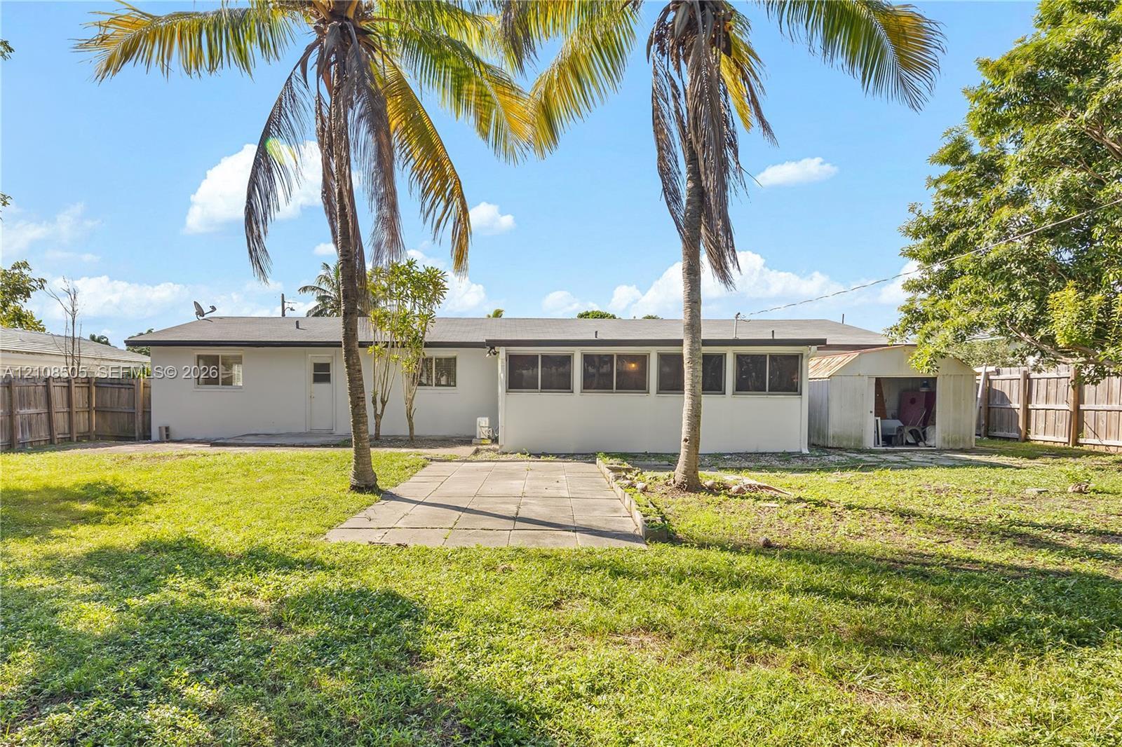 227 SW 13th Ave, Boynton Beach FL 33435 photo 4