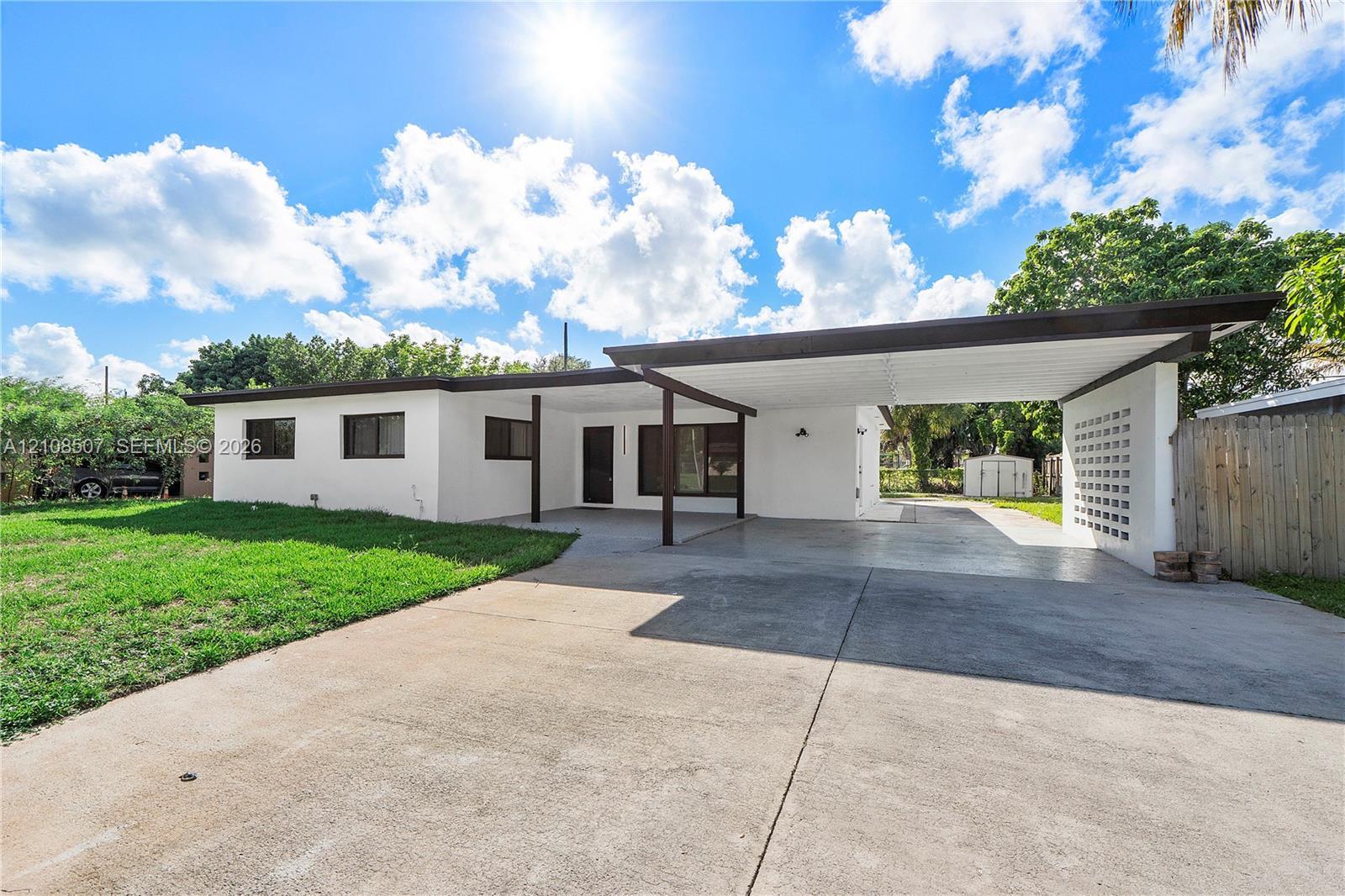 451 SW 38th Ter # 1, Fort Lauderdale FL 33312 photo 2