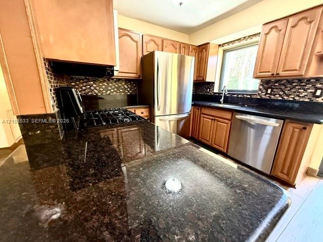 1124 NE 7th St, Hallandale Beach FL 33009 photo 4