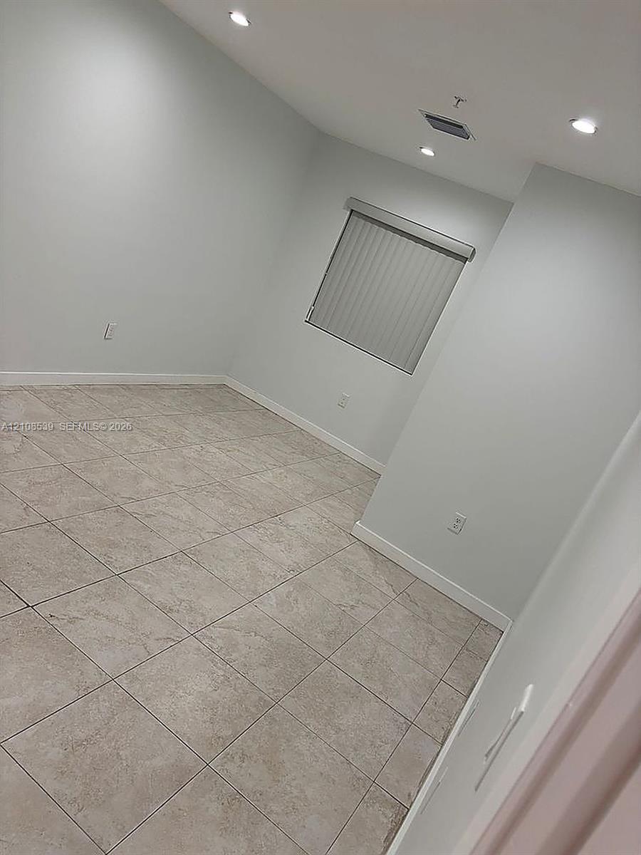 710 E 9th St # 216, Hialeah FL 33010 photo 2