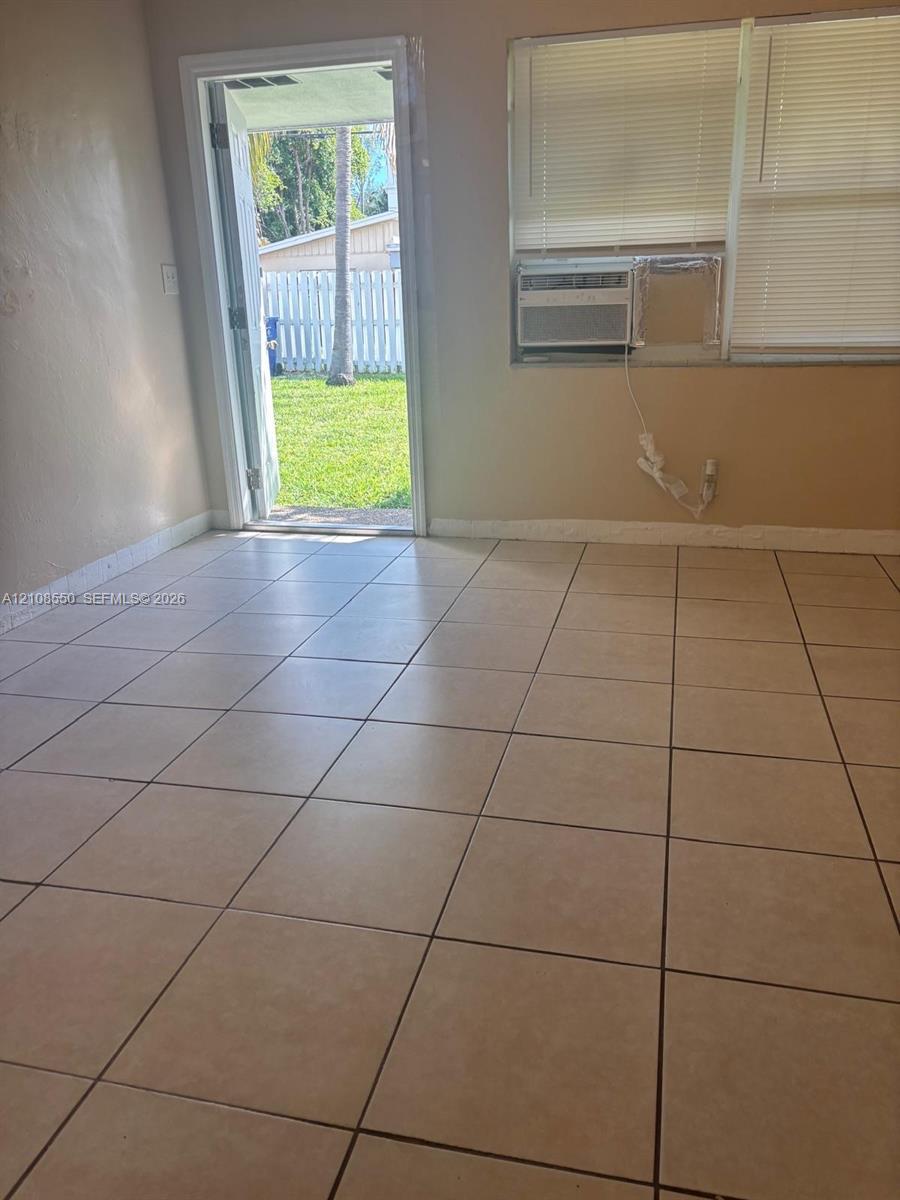 704 SE 21st St # 2, Fort Lauderdale FL 33316 photo 4