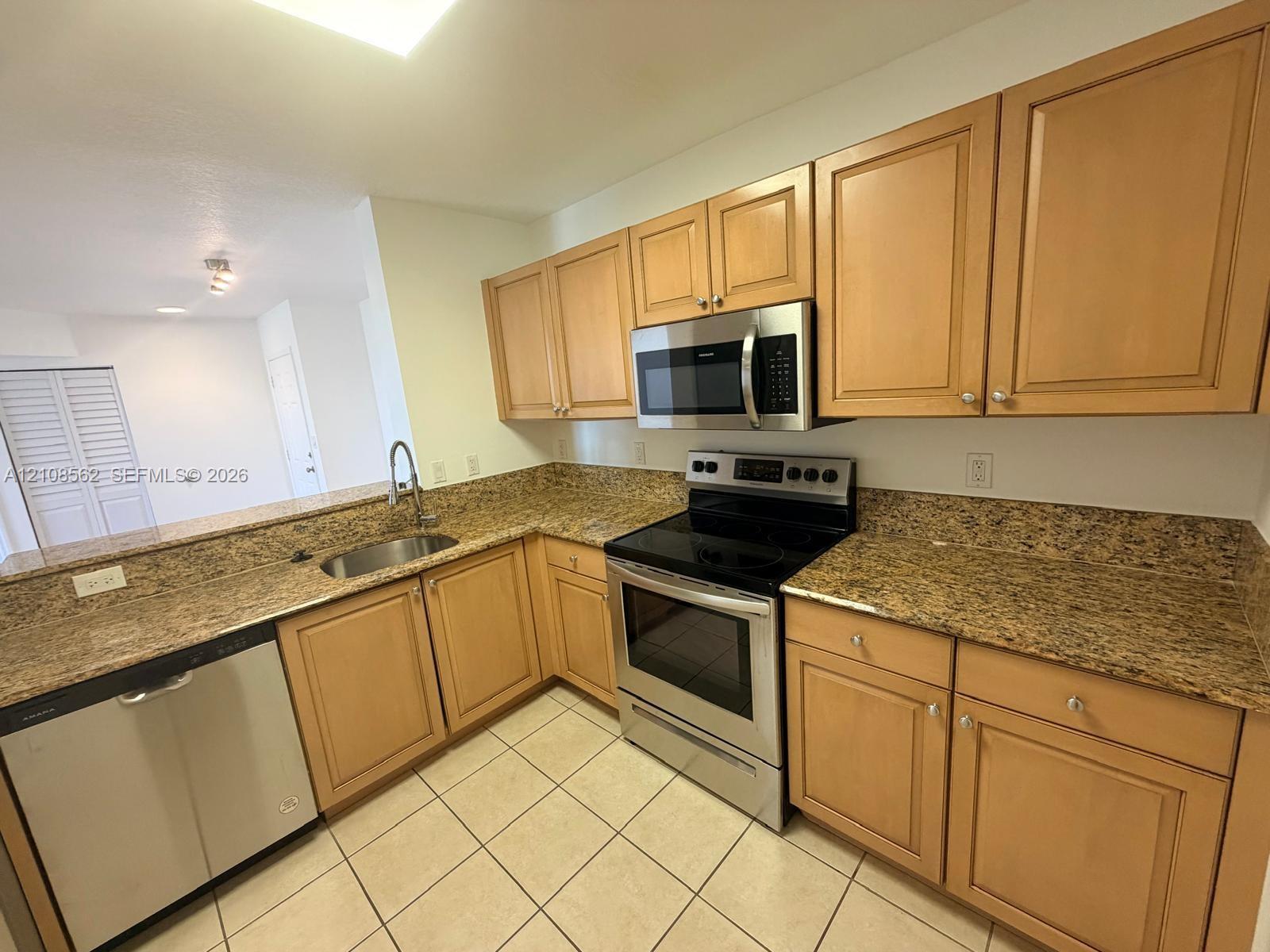 529 E Sheridan St # 305, Dania Beach FL 33004 photo 5