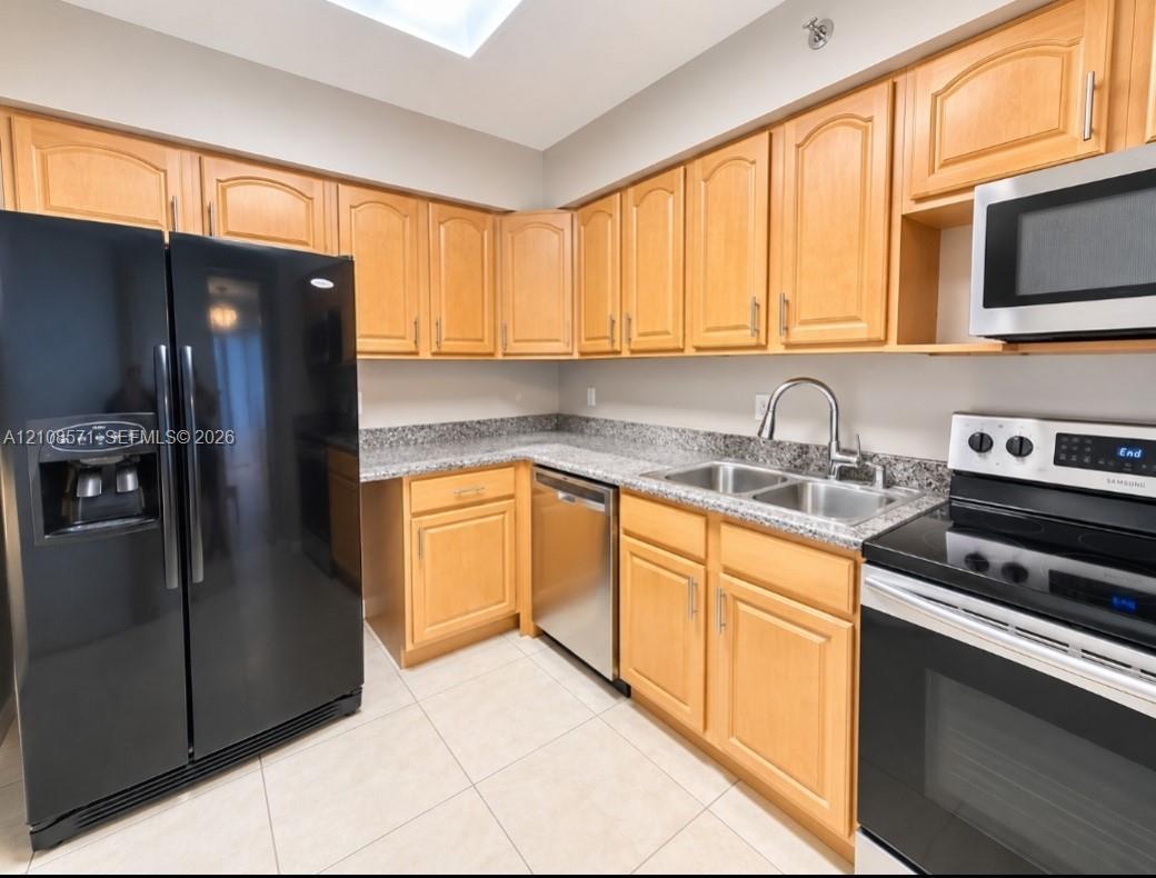 3300 NE 192nd St # 602, Aventura FL 33180 photo 2