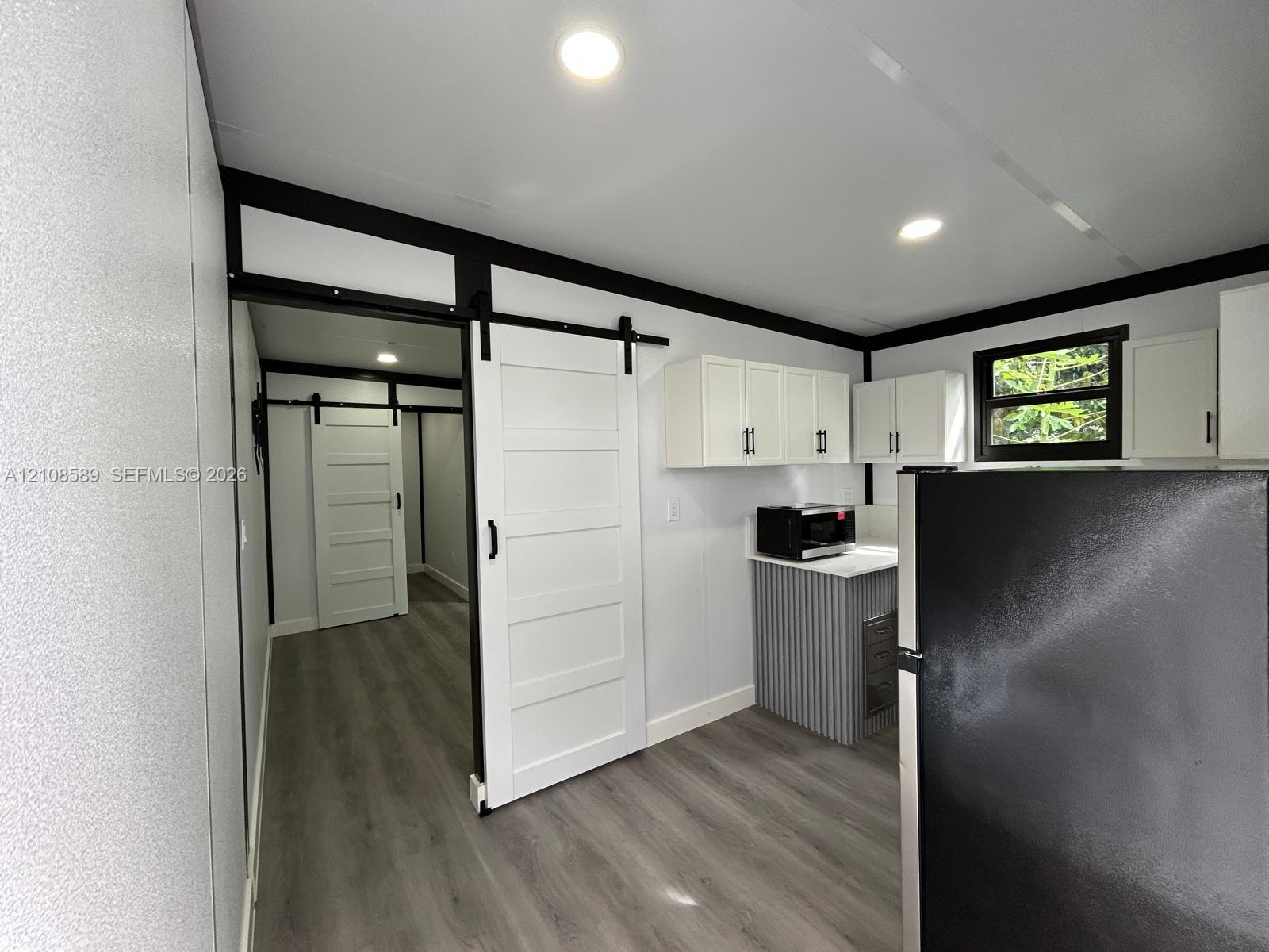 1031 NE 151st St # 1, North Miami Beach FL 33162 photo 2