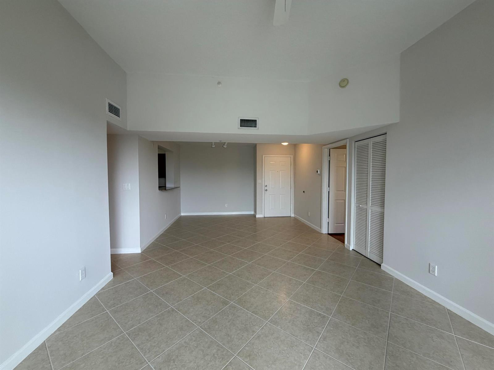 519 E Sheridan Street #307 Street # 3072, Dania Beach FL 33004 photo 4