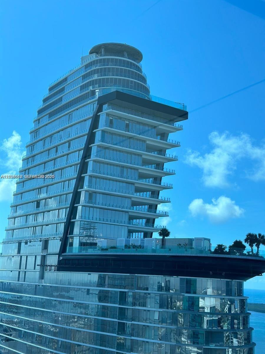 300 Biscayne Boulevard # 2709W, Miami FL 33131