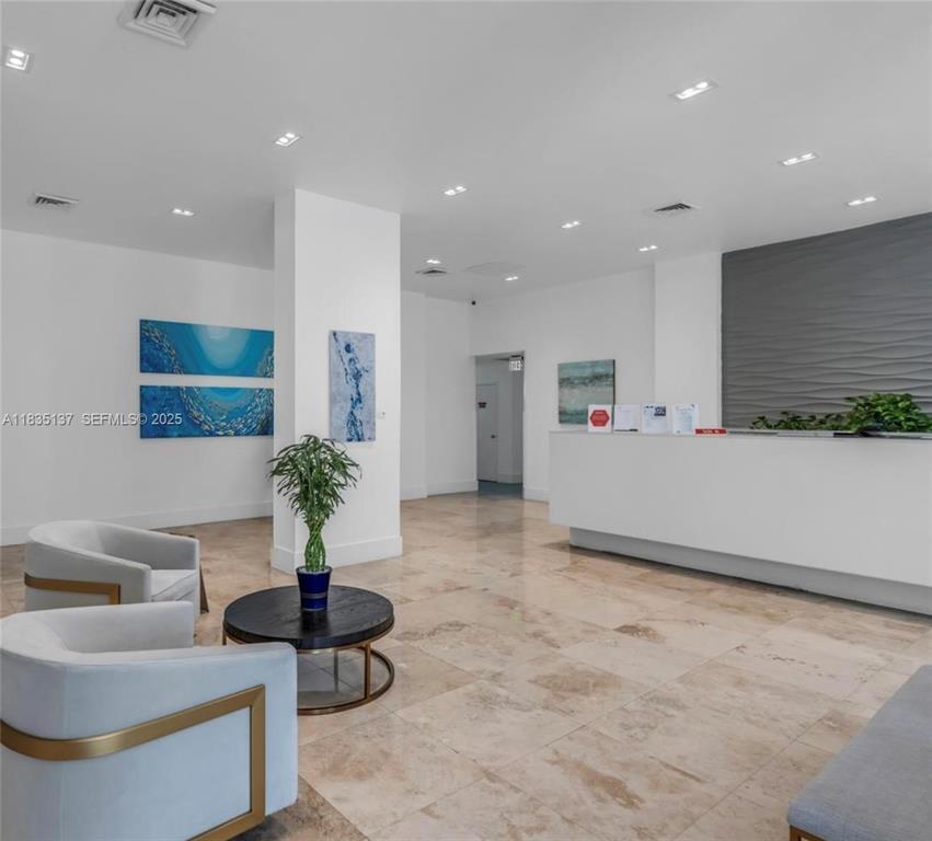 2201 S Ocean Drive, Hollywood FL 33019 photo 2