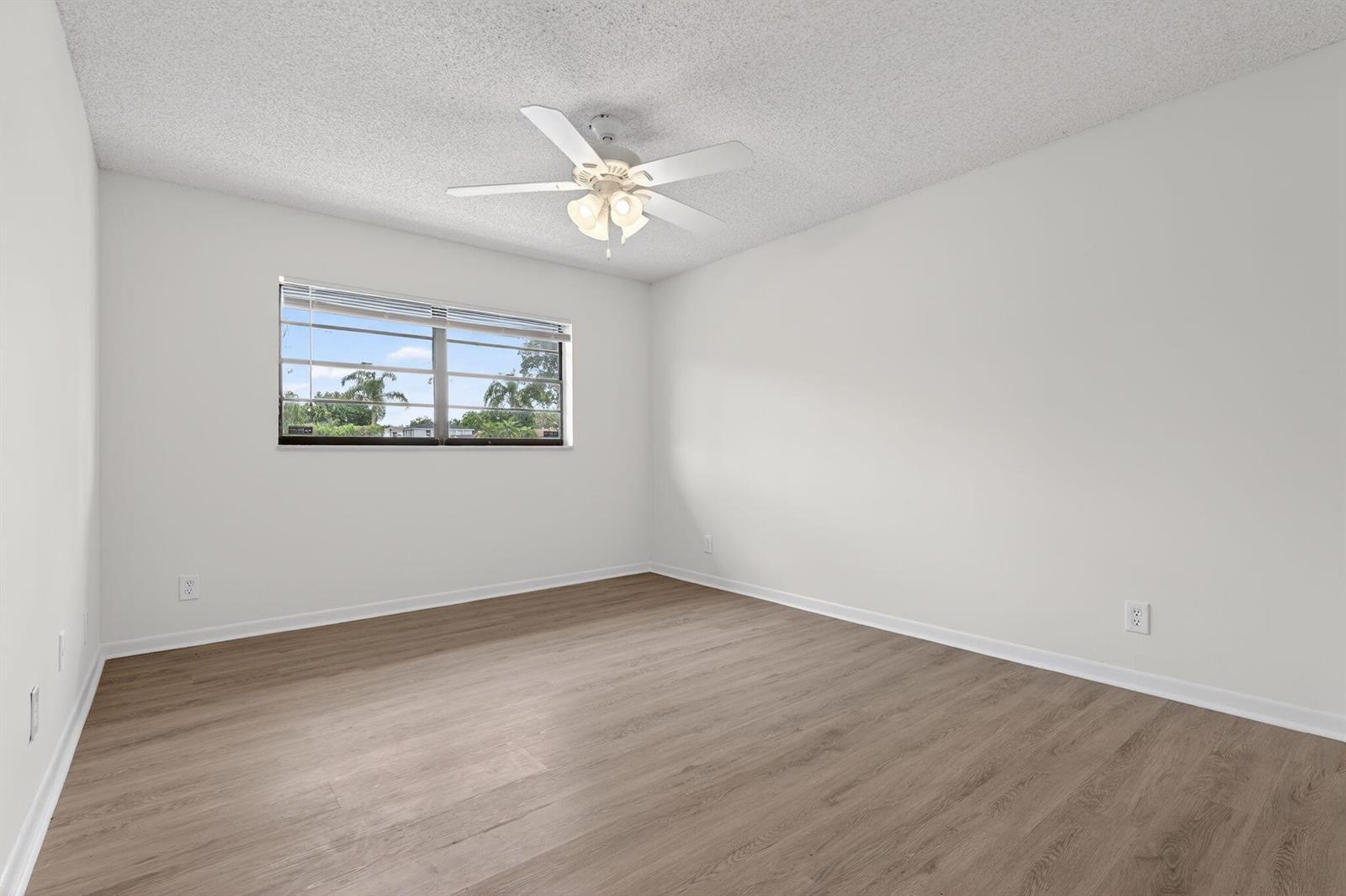 9425 NW 49th Court, Sunrise FL 33351 photo 5