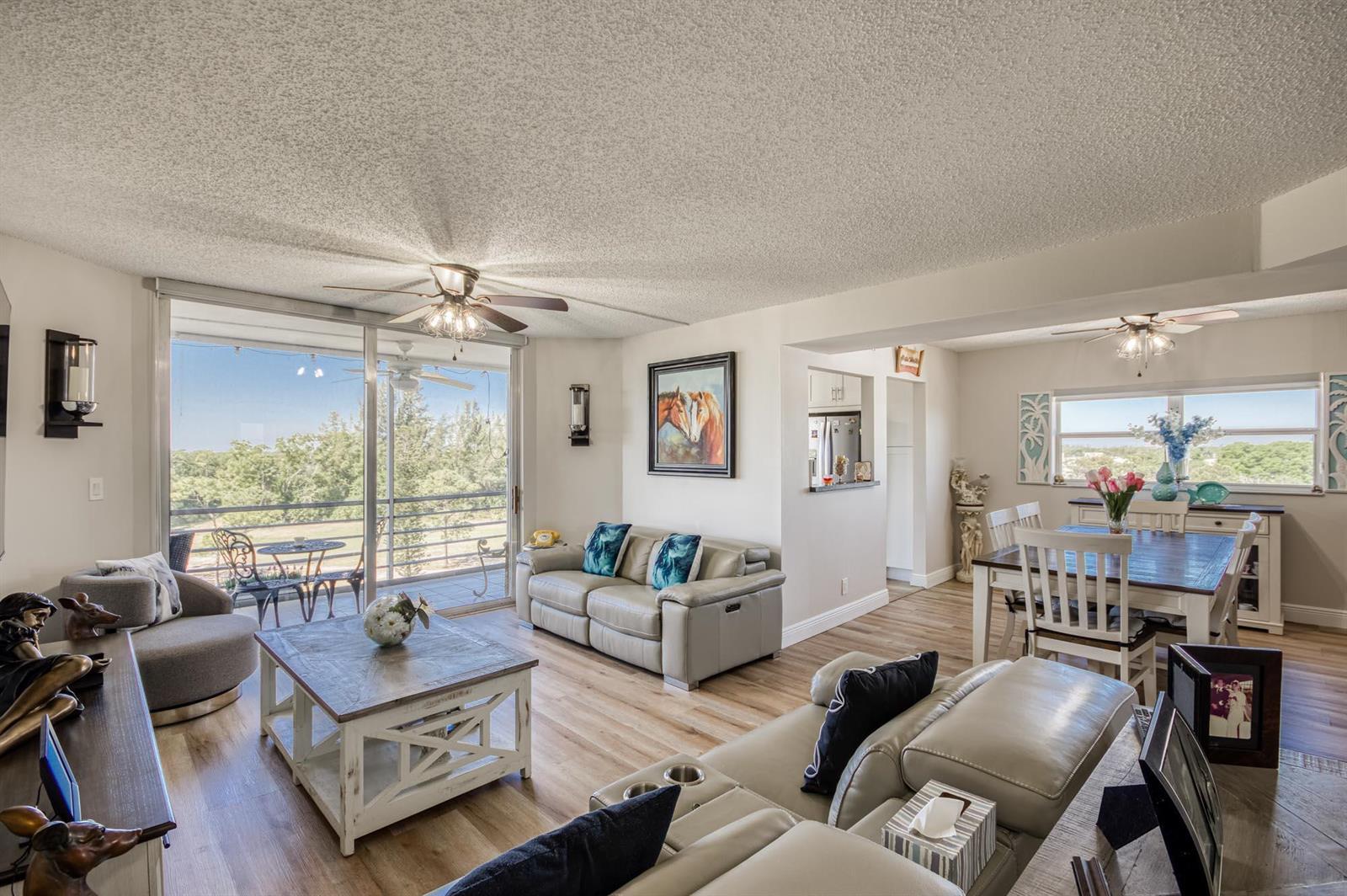3465 Via Poinciana # 606, Lake Worth FL 33467