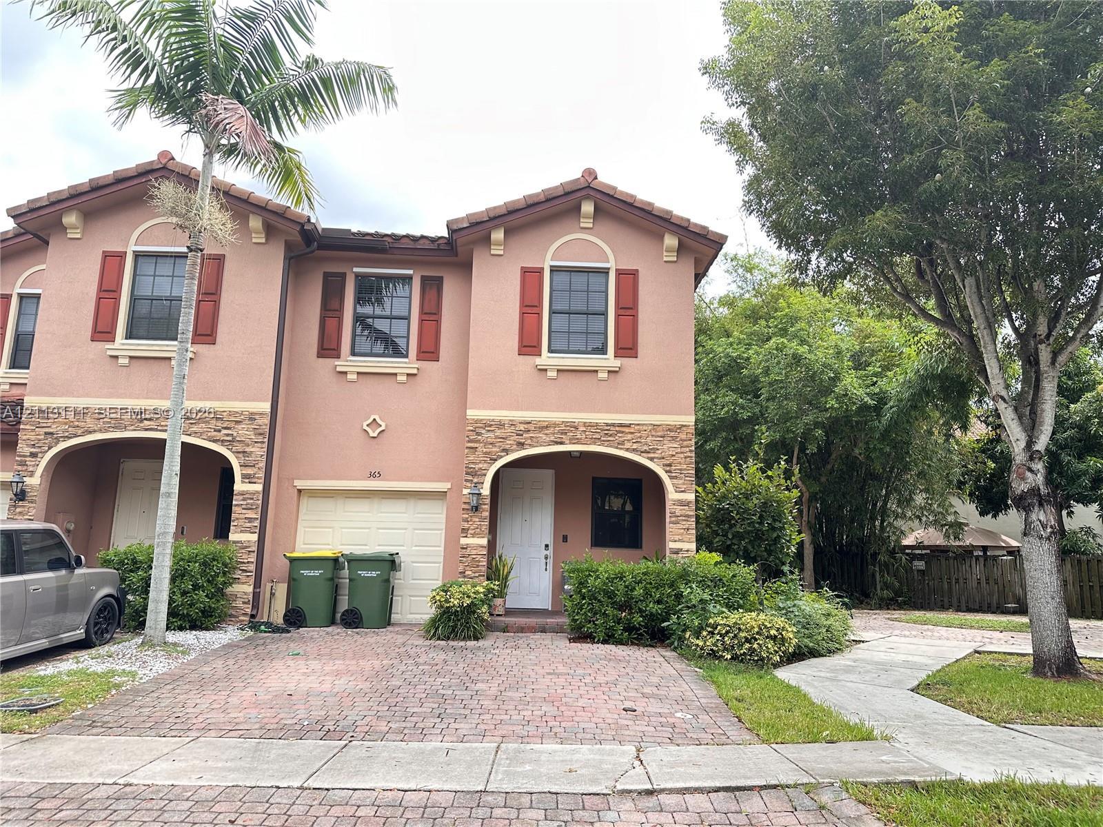 Property at 365 SE 37th Ter, Homestead FL 33033