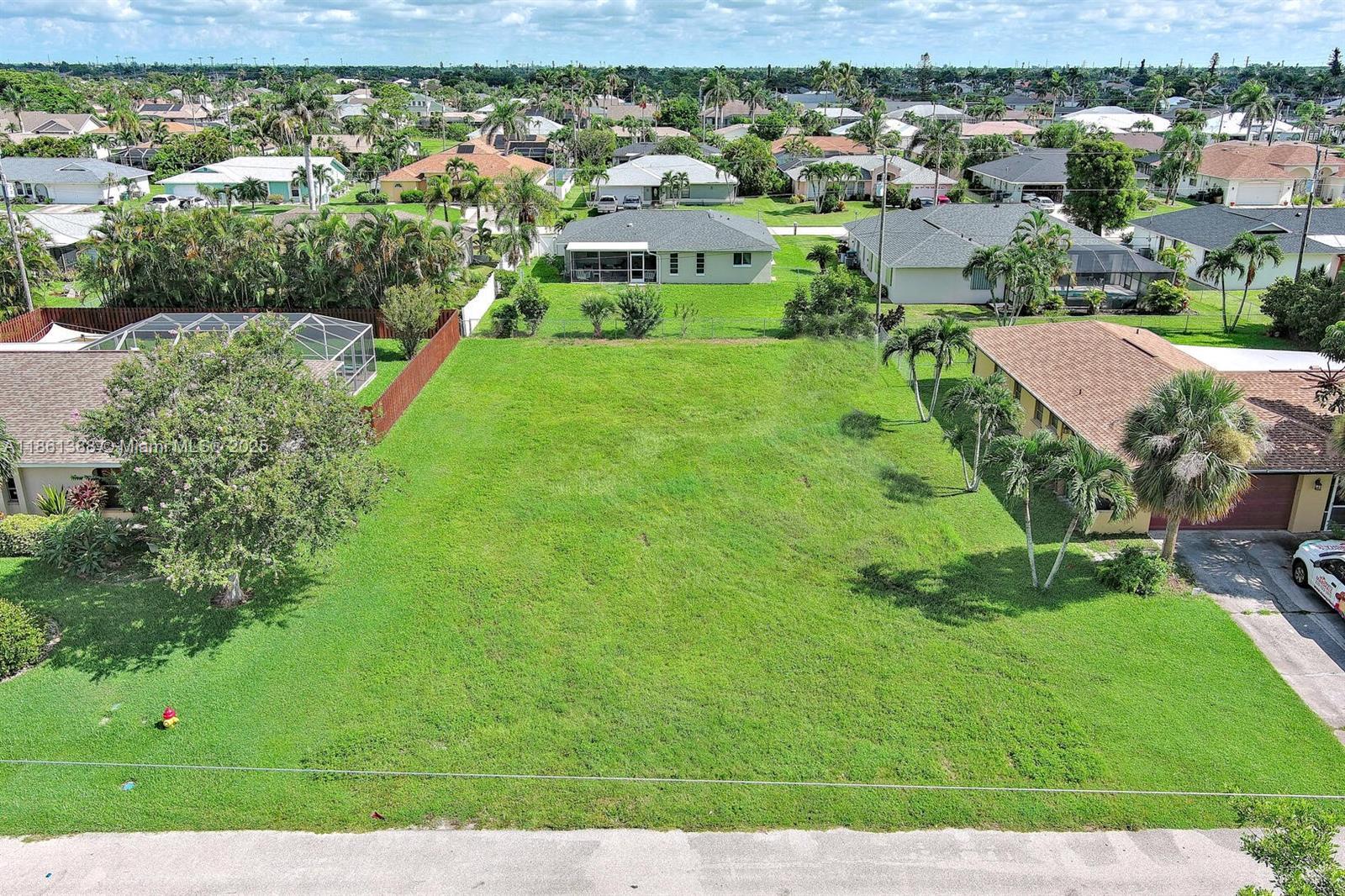 225 SW 46th Ter, Cape Coral, FL 33914