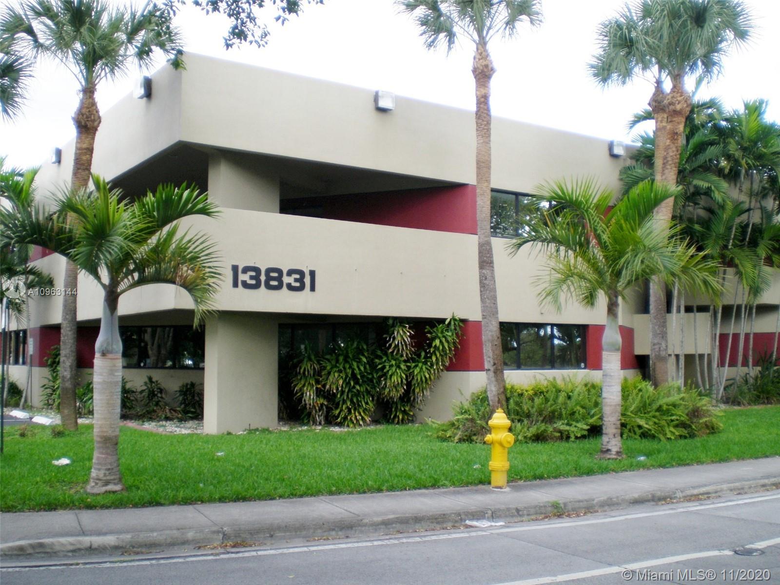 13831 SW 59th St # B, Miami FL 33183