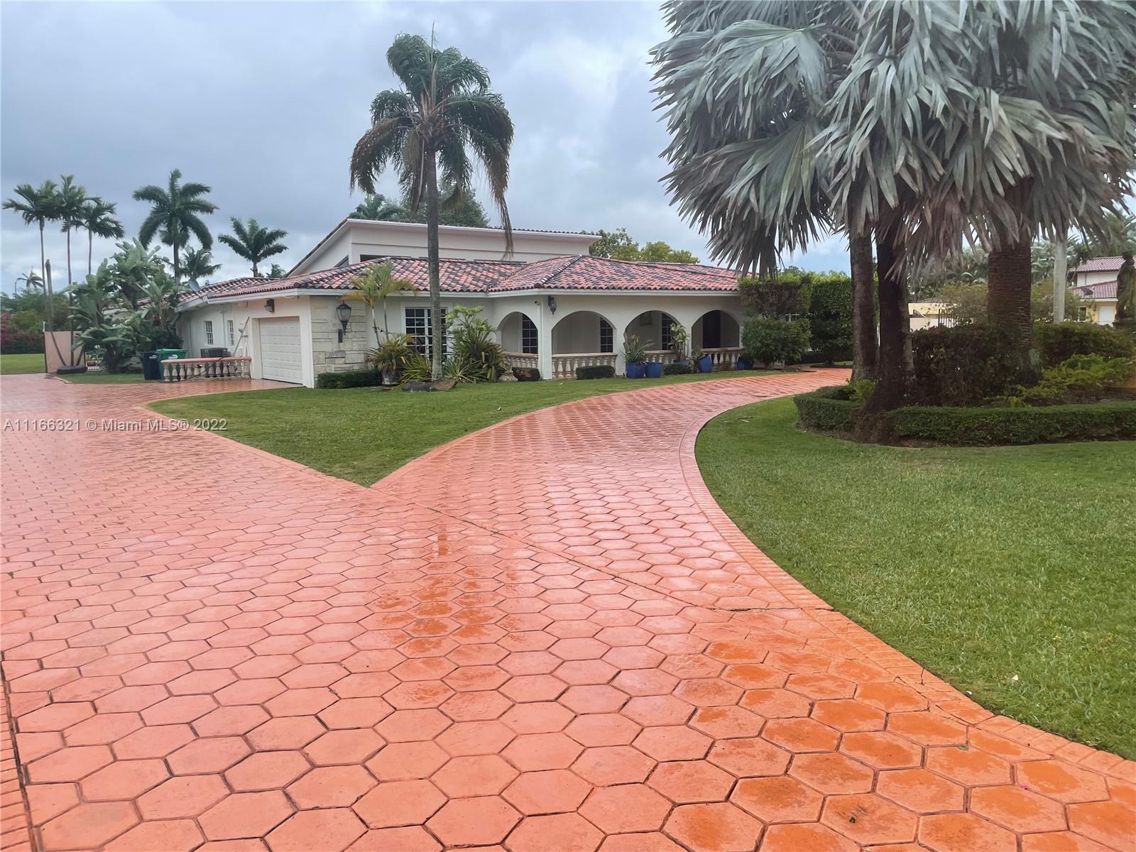 2605 SW 115th Ave, Miami FL 33165
