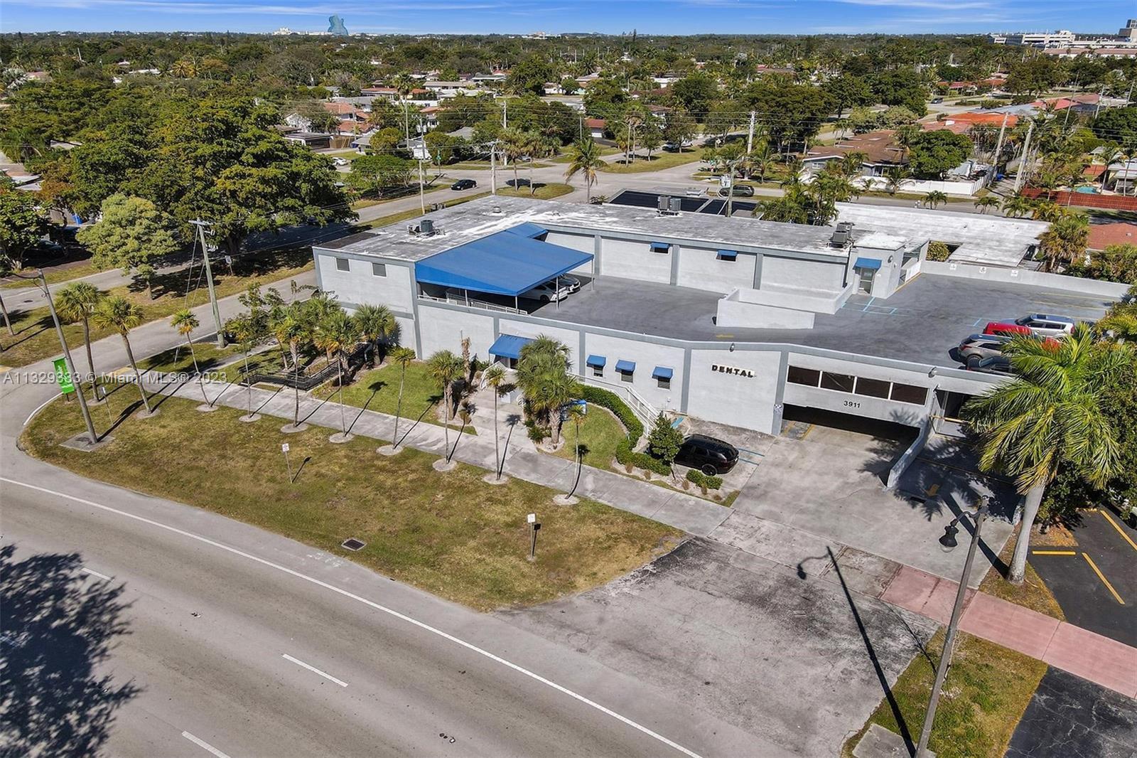 3911 Hollywood Blvd, Hollywood FL 33021