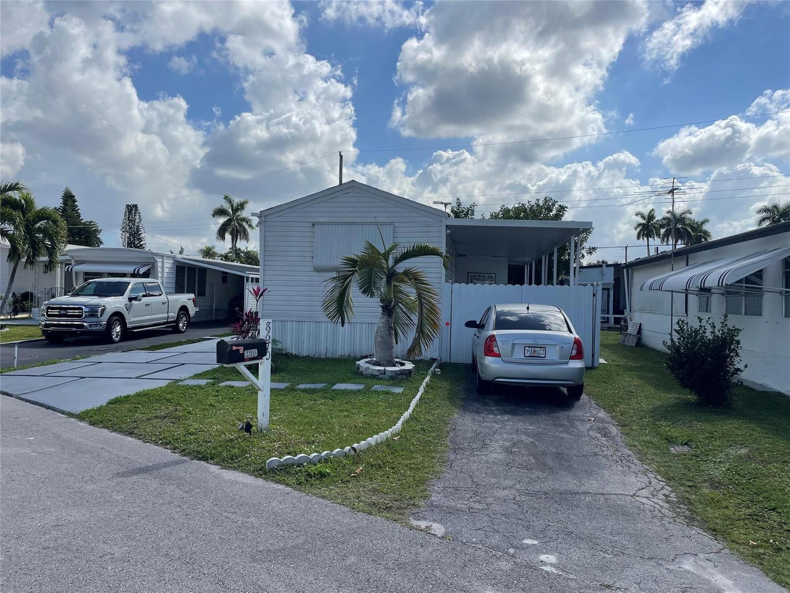 8670 SW 18th Court, Davie FL 33324