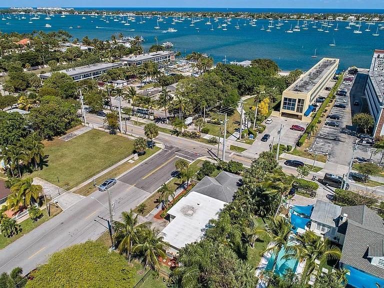 400 45th Street, West Palm Beach FL 33407