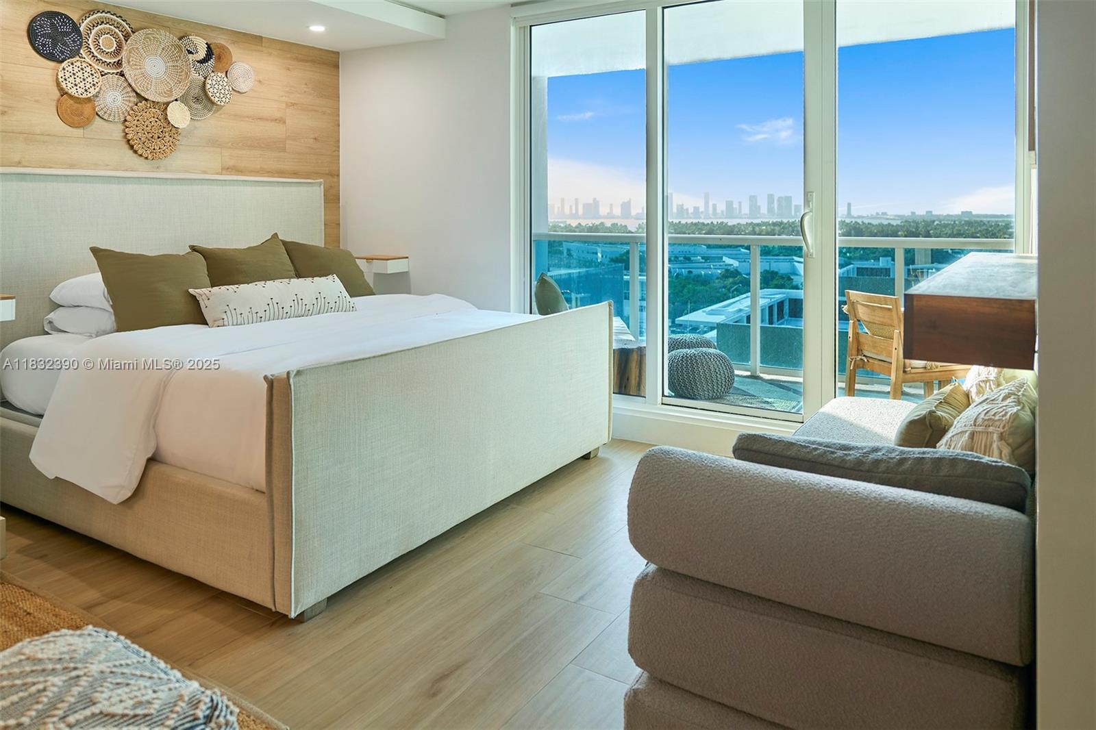 Miami Beach, FL