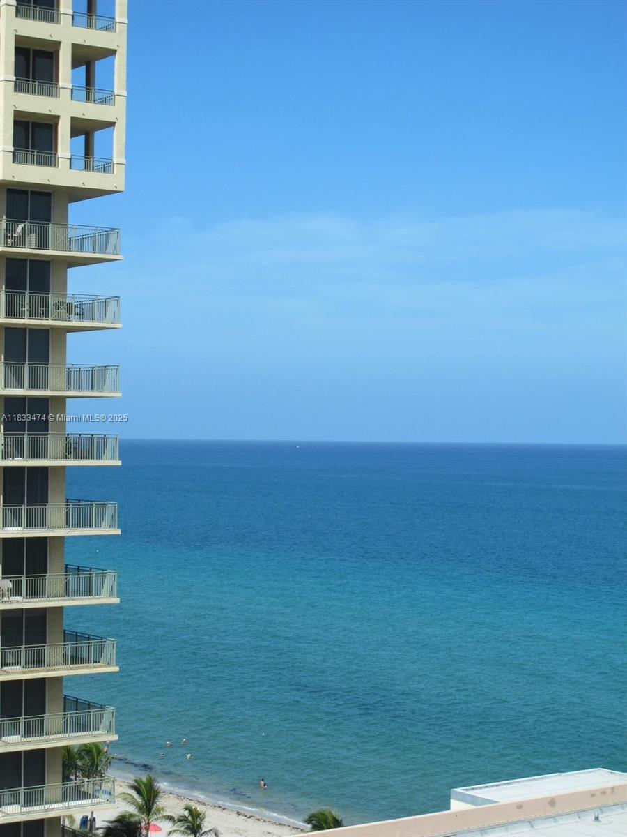 3140 S Ocean Dr # 1207, Hallandale Beach FL 33009