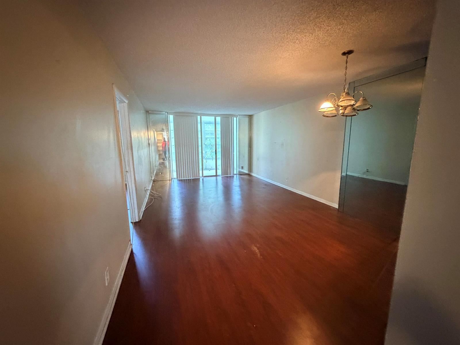 3070 NW 48th Terrace # 307, Lauderdale Lakes FL 33313