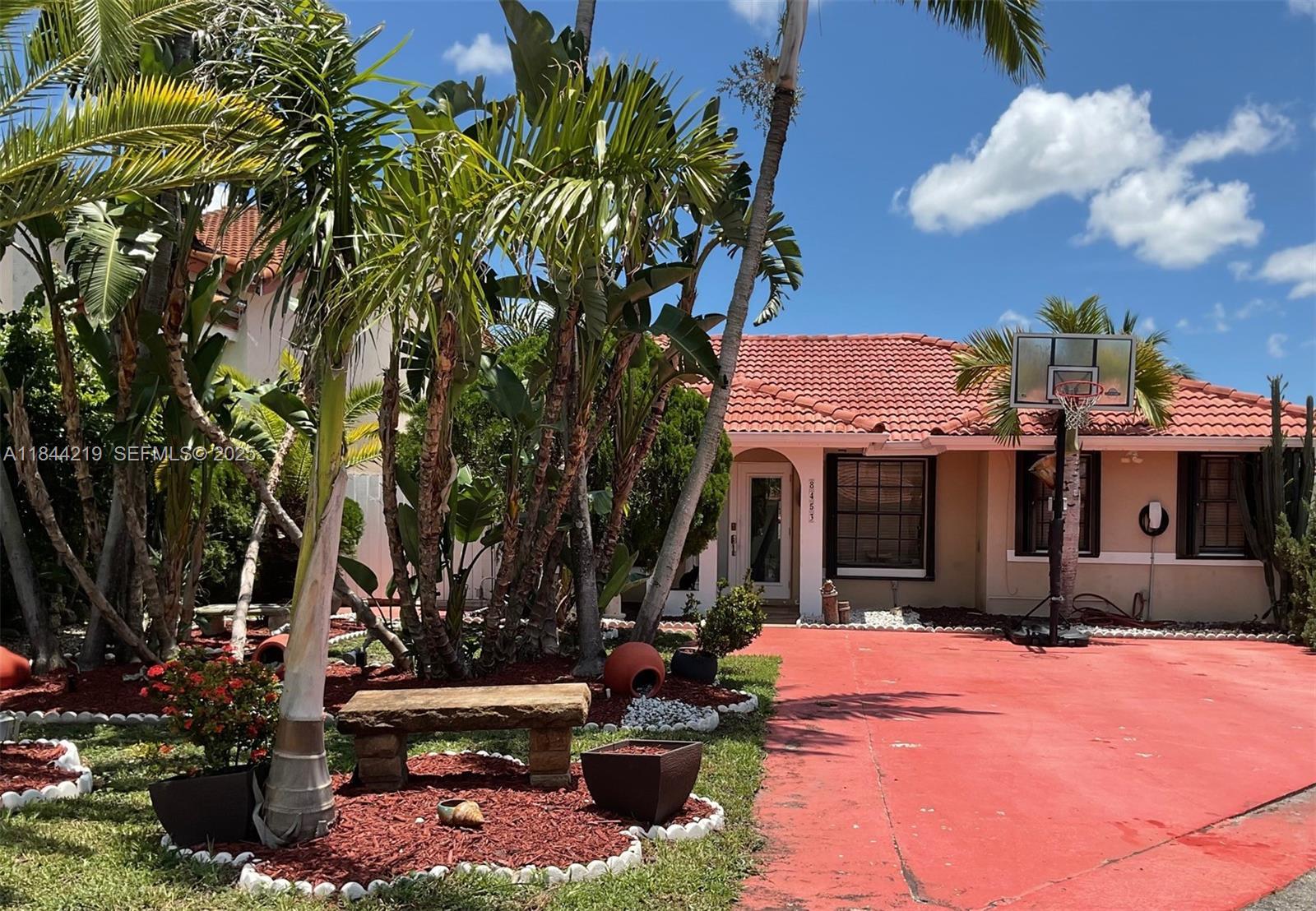 8453 NW 189 Street Rd, Hialeah FL 33015