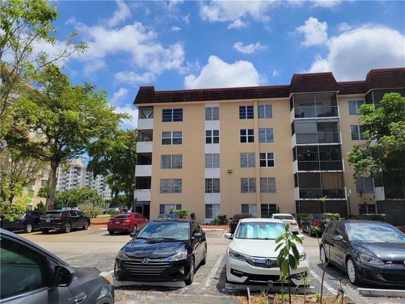 4158 Inverrary Drive # 404, Lauderhill FL 33319