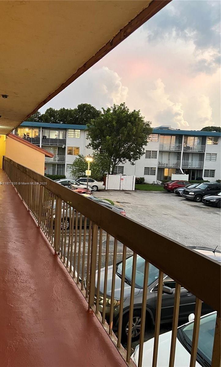 8875 Fontainebleau Blvd # 203, Miami FL 33172