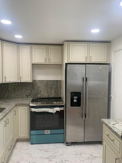 901 NE 14th Ave # 305, Hallandale Beach FL 33009