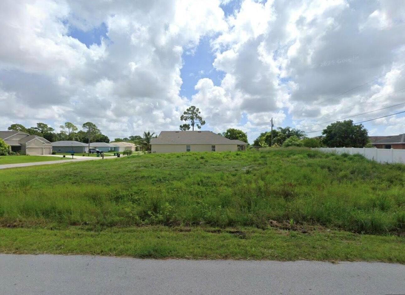 4001 SW Haycroft Street, Port St. Lucie FL 34953