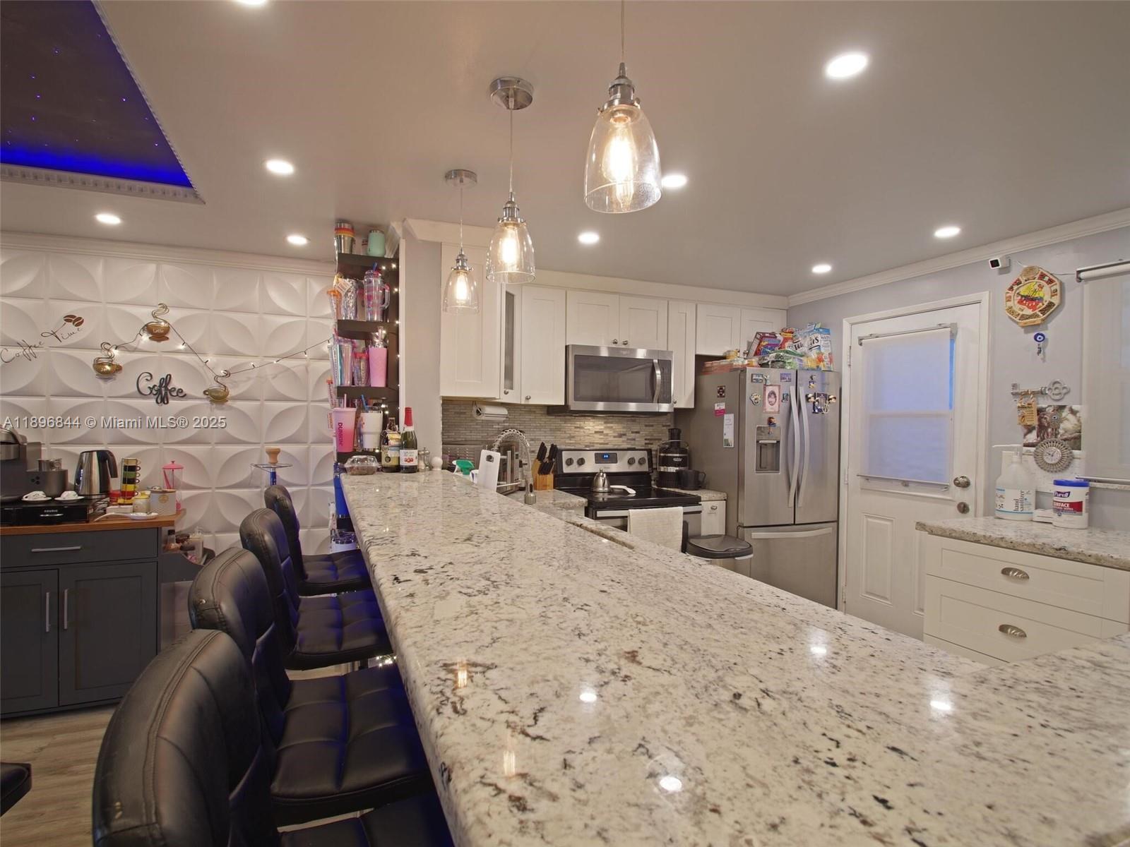 420 NE 12th Ave # 401, Hallandale Beach FL 33009