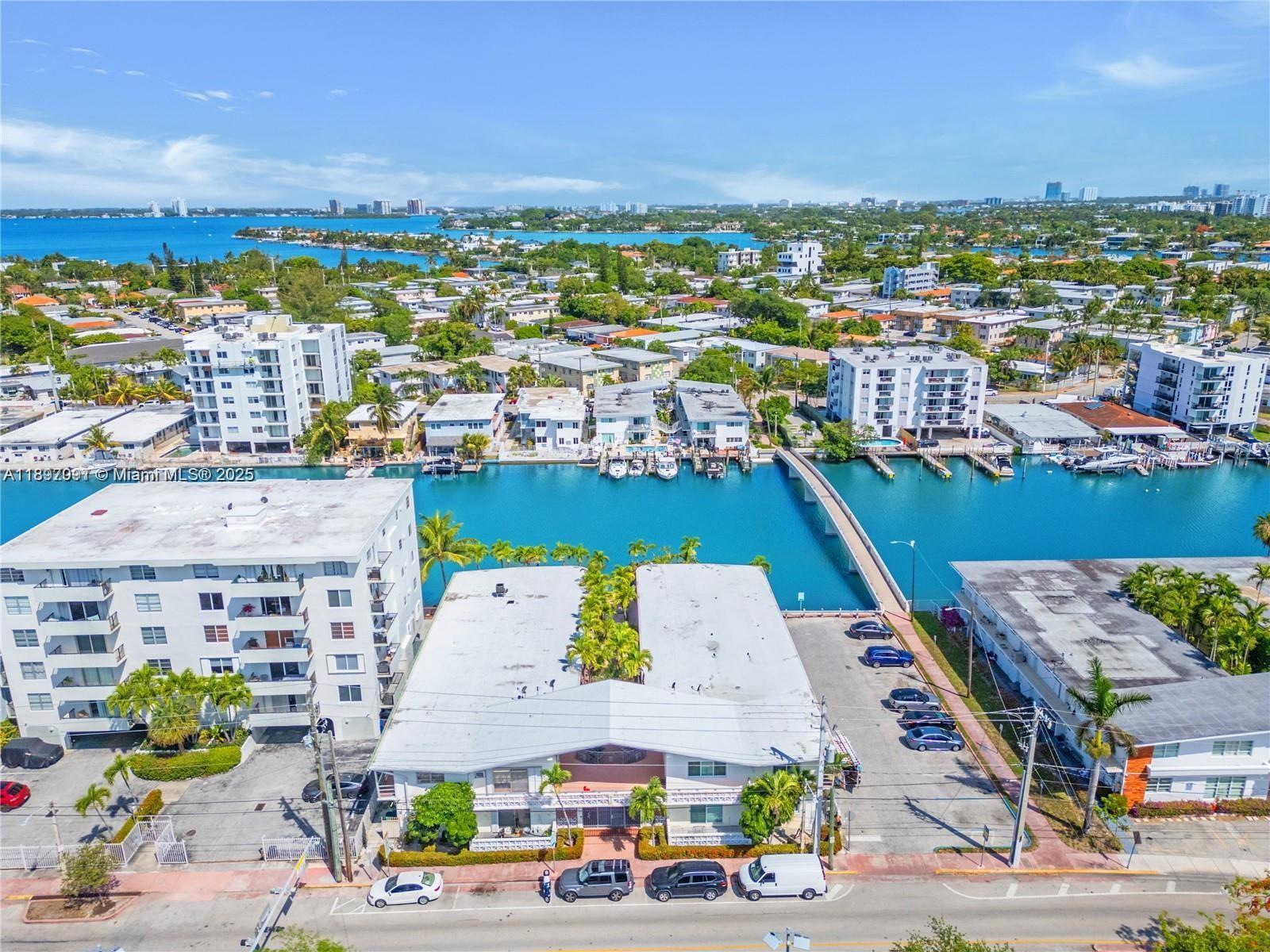 8040 Tatum Waterway Dr # 3, Miami Beach FL 33141