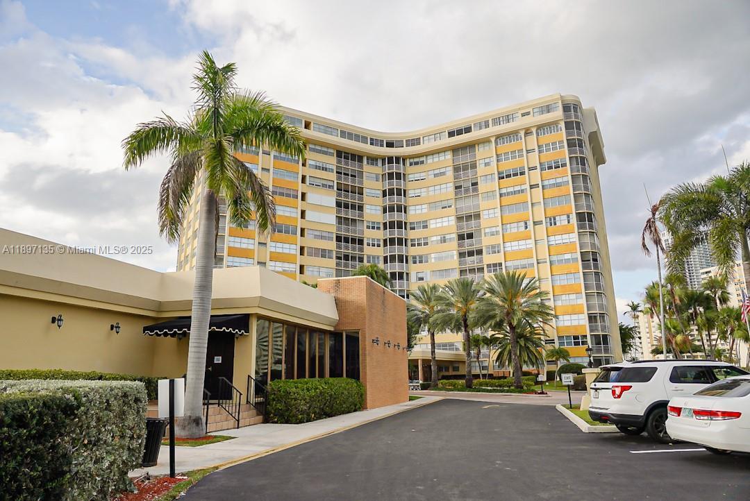 100 Golden Isles Dr # 10, Hallandale Beach FL 33009