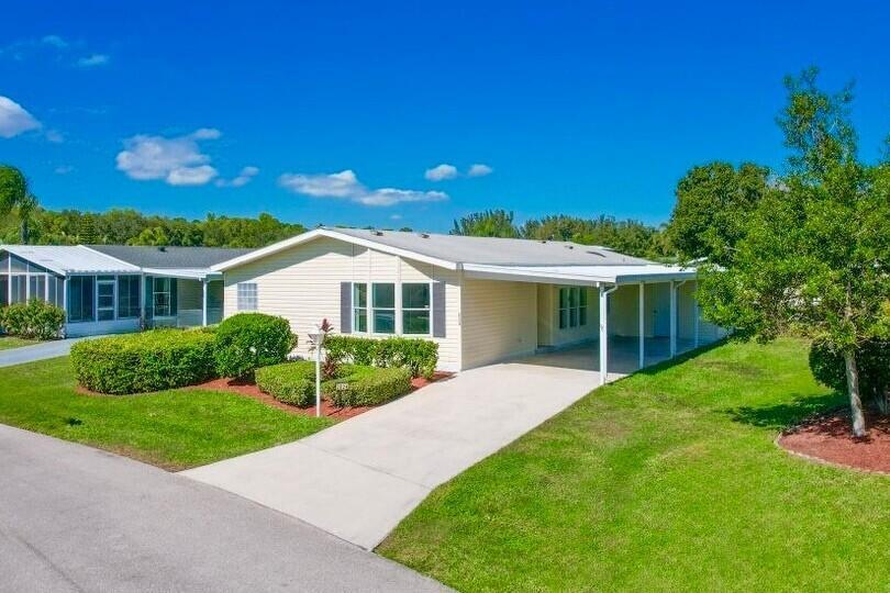 2824 Nine Iron Drive, Port St. Lucie FL 34952