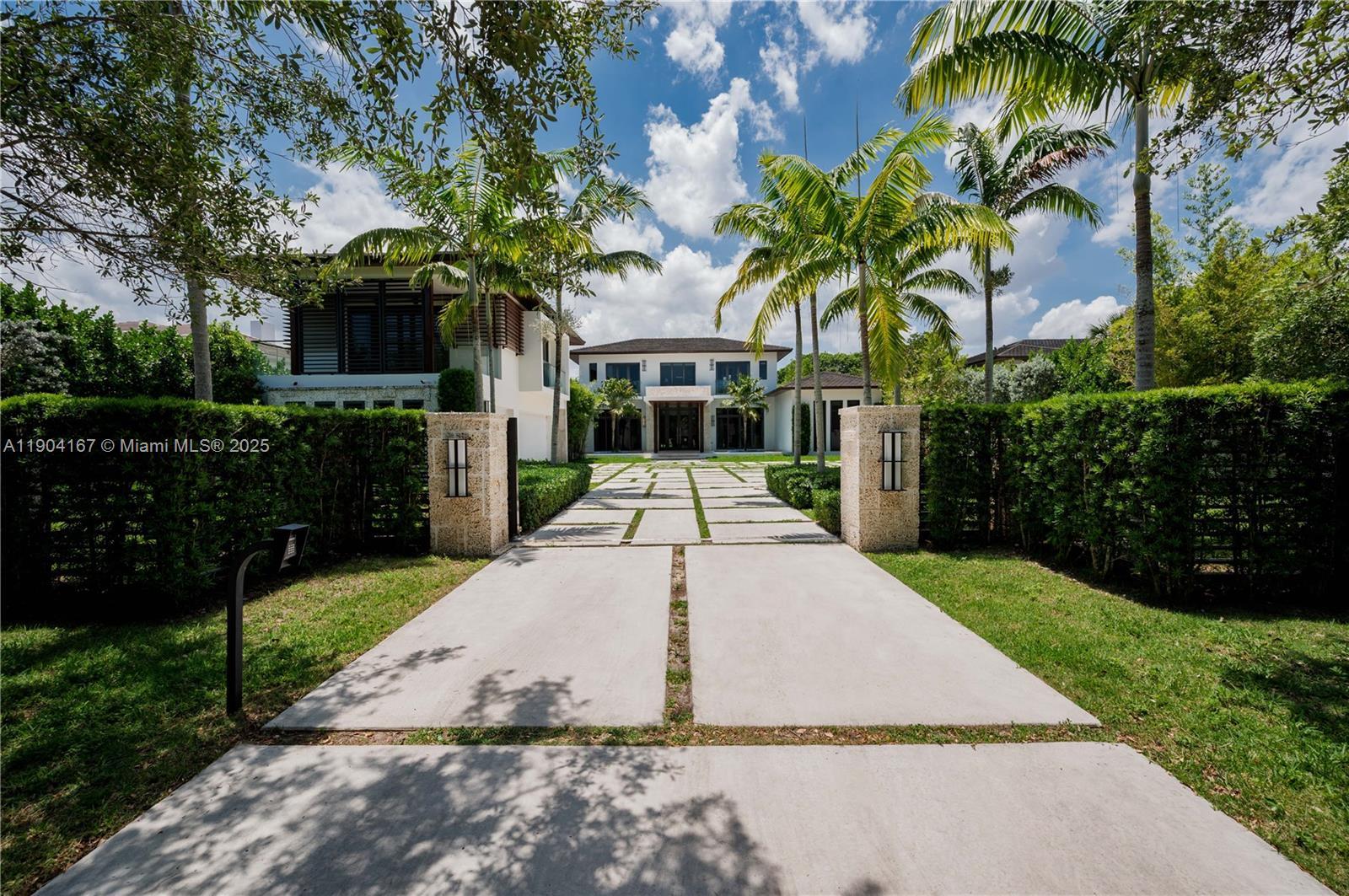 9000 SW 63rd Ct, Pinecrest FL 33156