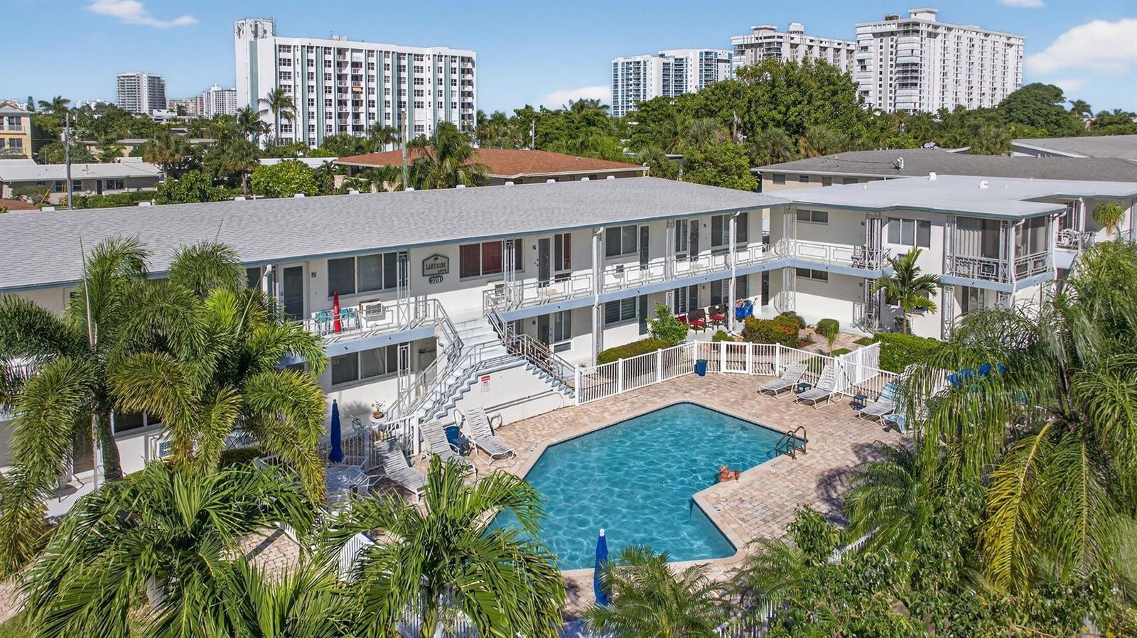 3201 SE 12th Street # C2, Pompano Beach FL 33062