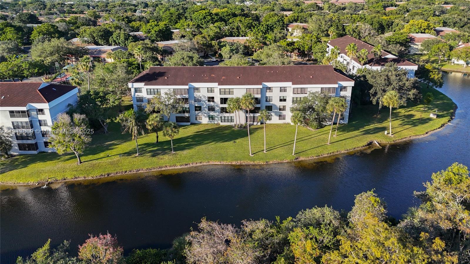 4133 S Carambola Cir S # G203, Coconut Creek FL 33066