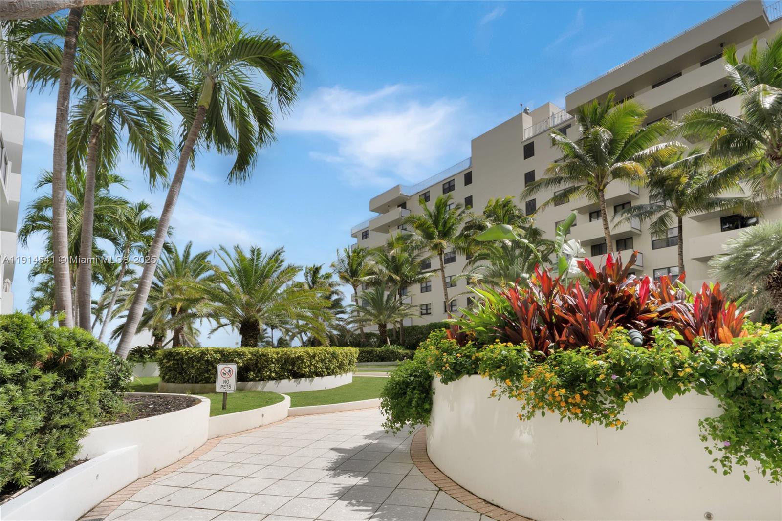 100 Lincoln Rd # 607, Miami Beach FL 33139