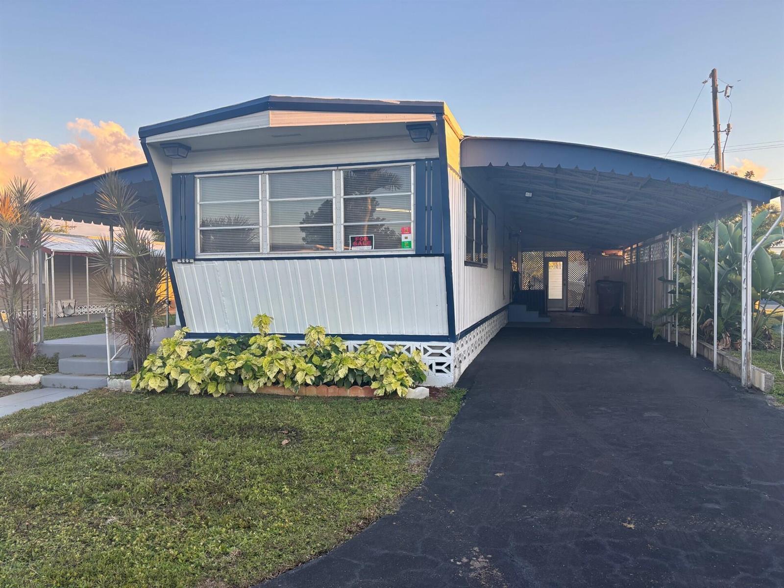 562 NE 47th St, Lot 393, Deerfield Beach FL 33064