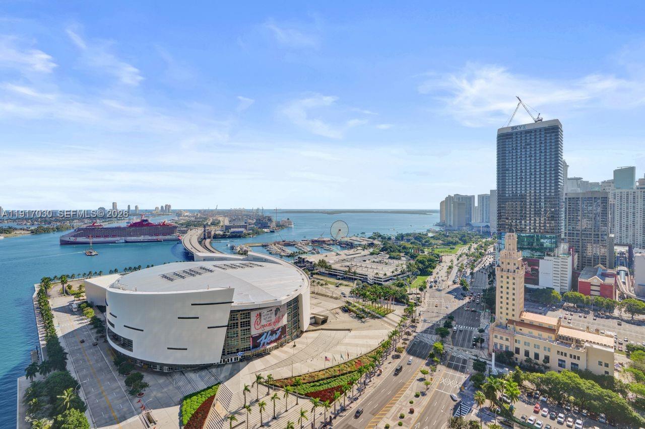 888 Biscayne Blvd # 2904, Miami FL 33132