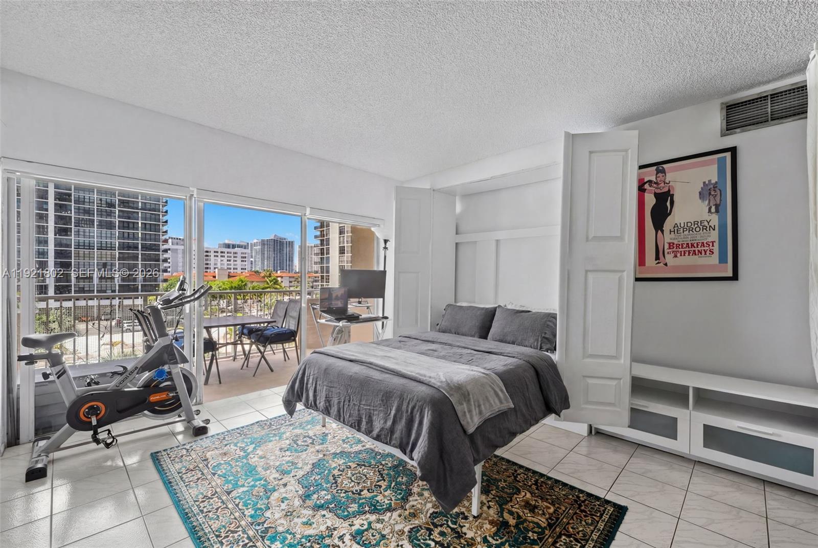 1985 S Ocean Dr # 3A, Hallandale Beach FL 33009