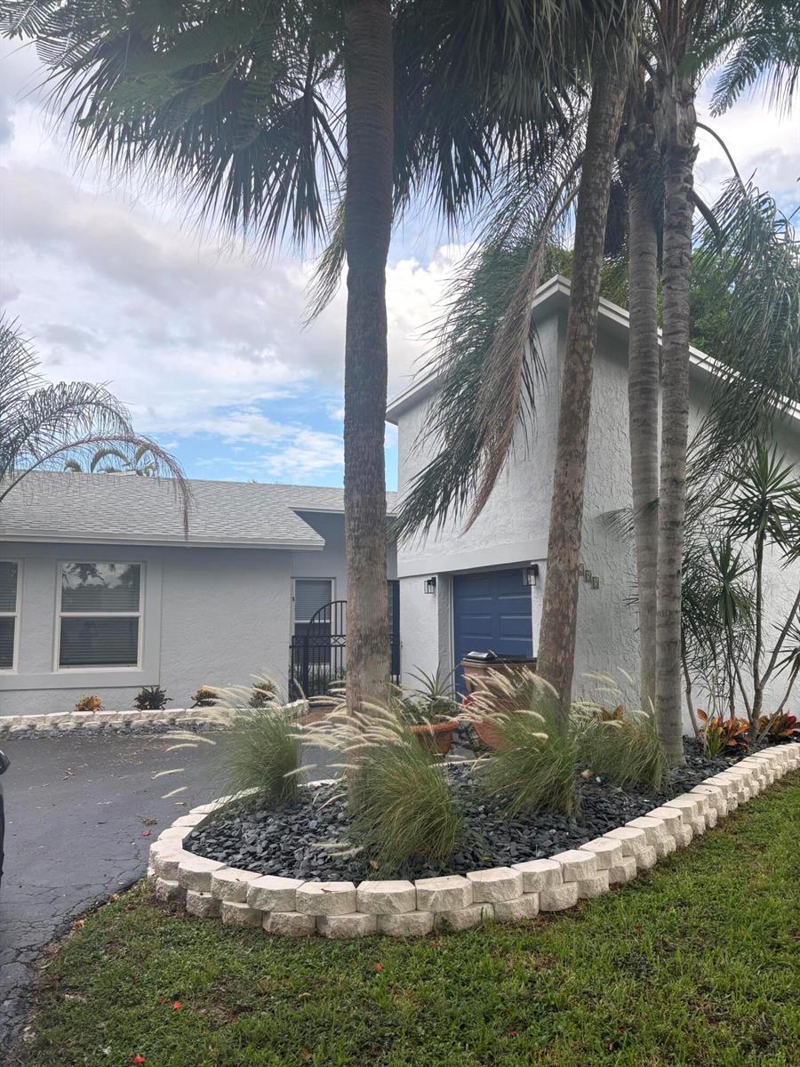 288 NW 39th Way, Deerfield Beach FL 33442