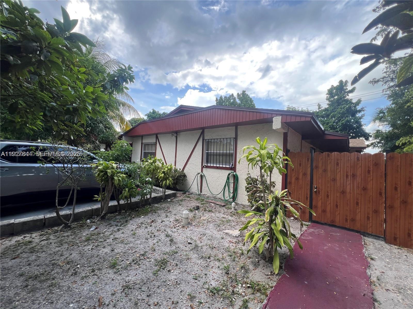 1581 NE 117 ST, Miami FL 33161