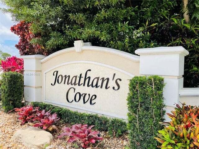 5219 Palmbrooke Circle, West Palm Beach FL 33417
