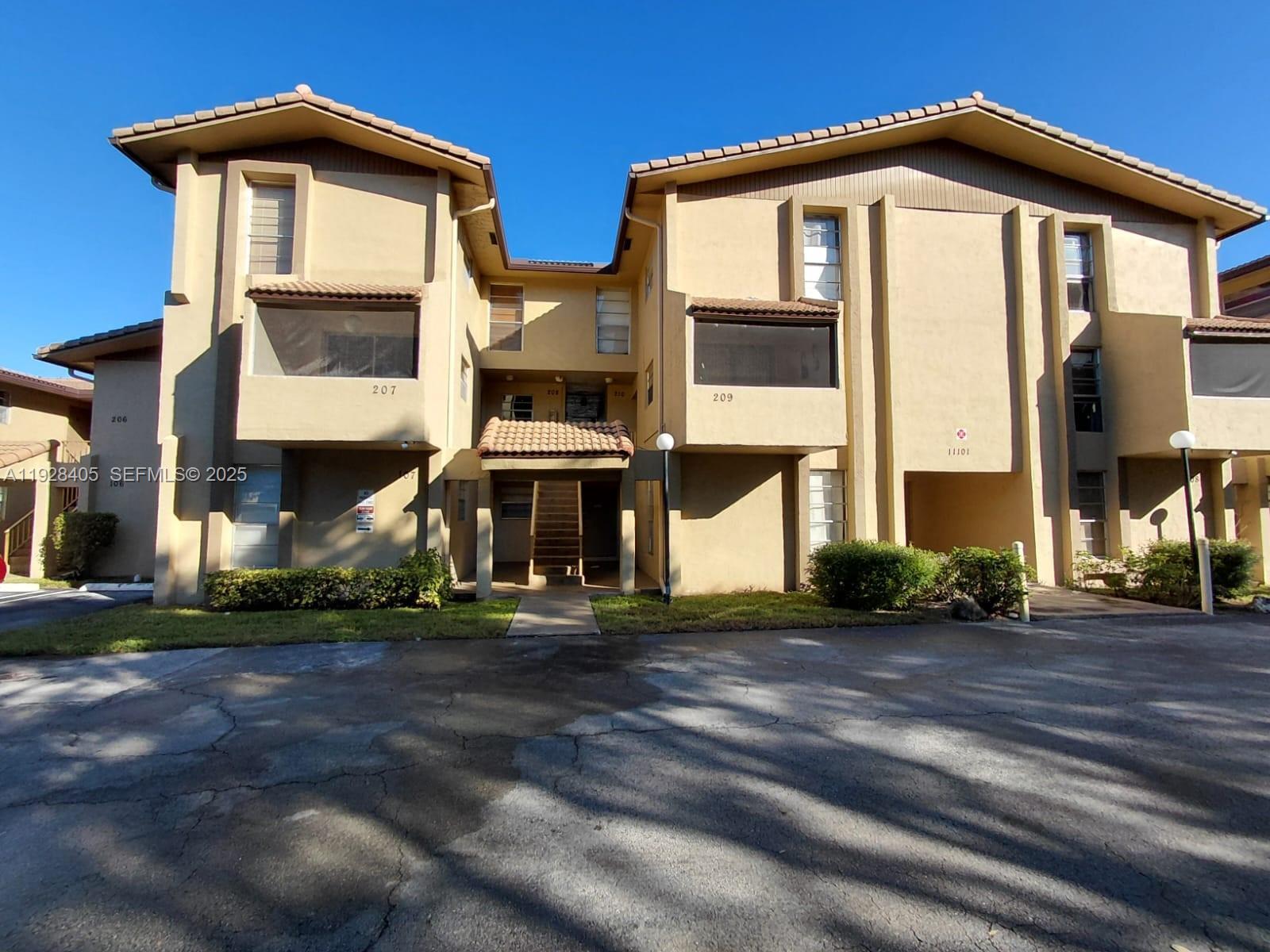 11101 Royal Palm Blvd # 208, Coral Springs FL 33065