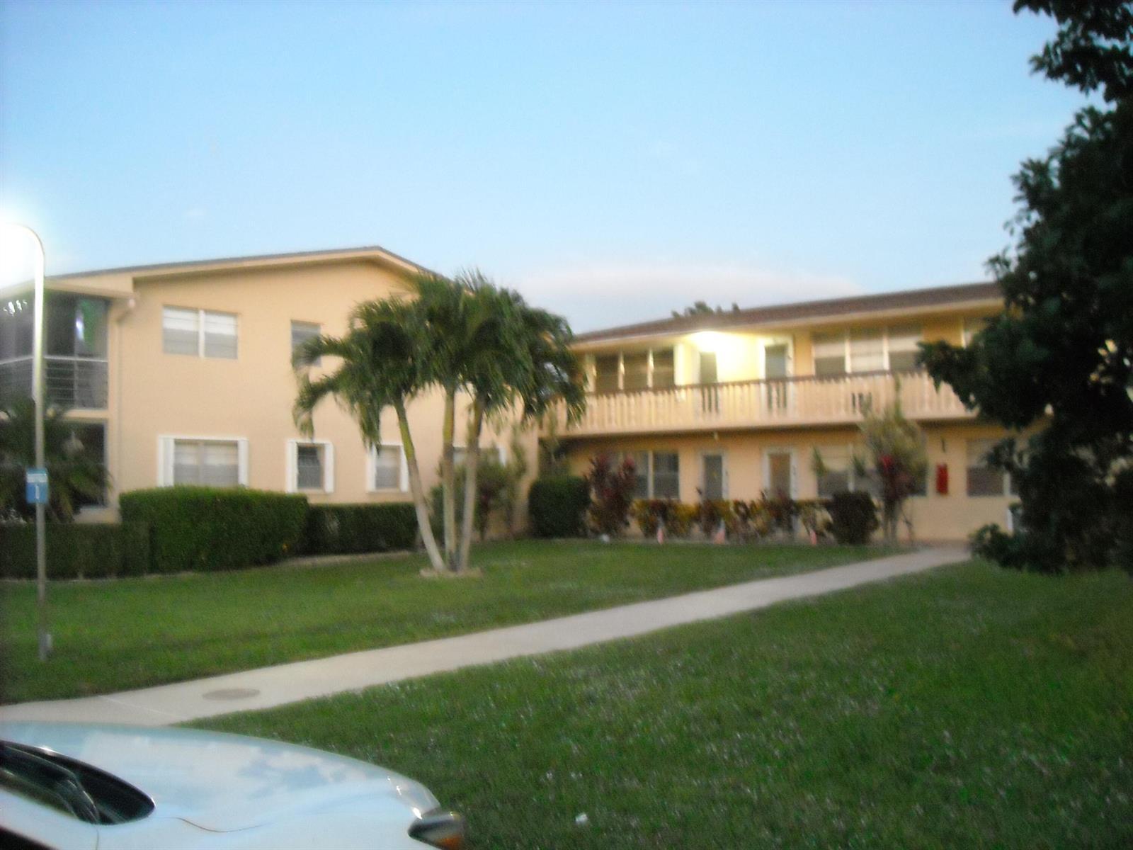 216 Sheffield I, West Palm Beach FL 33417