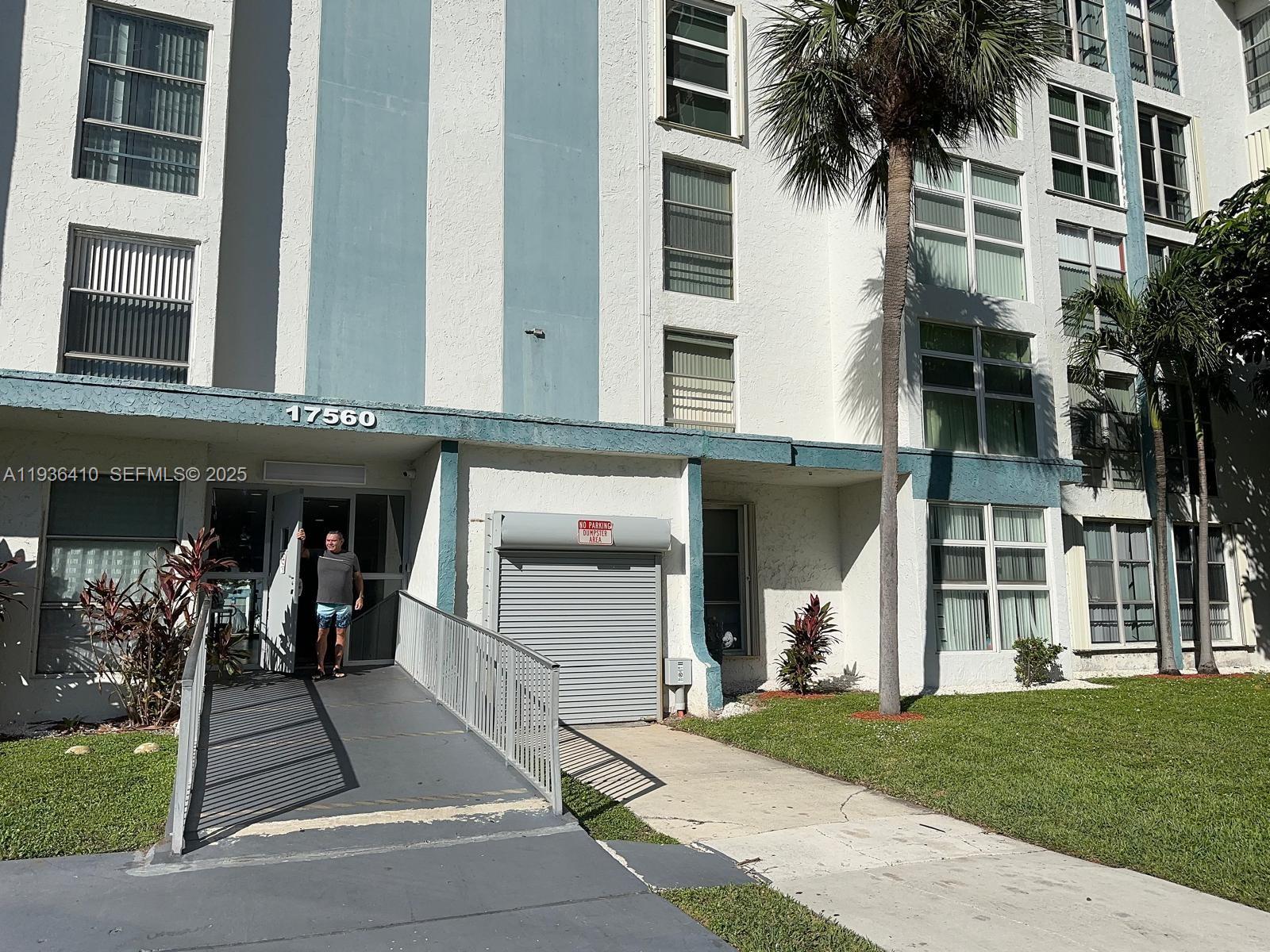 17560 Atlantic Blvd # 109, Sunny Isles Beach FL 33160