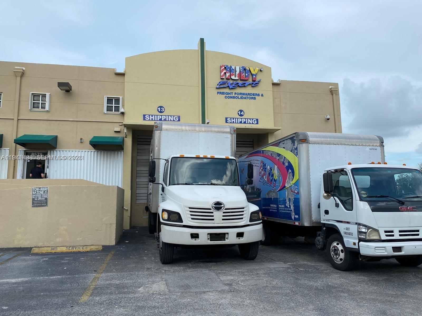 8578 NW 61st St, Miami FL 33166