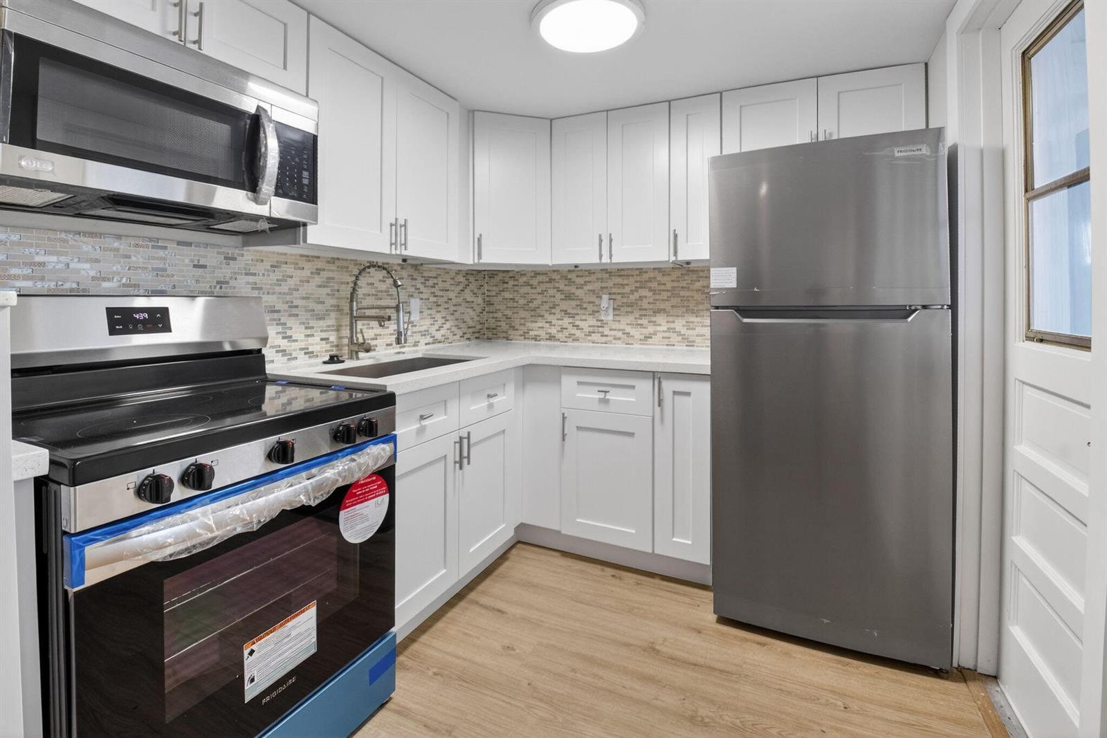 2213 NE 1st Court # 204, Boynton Beach FL 33435