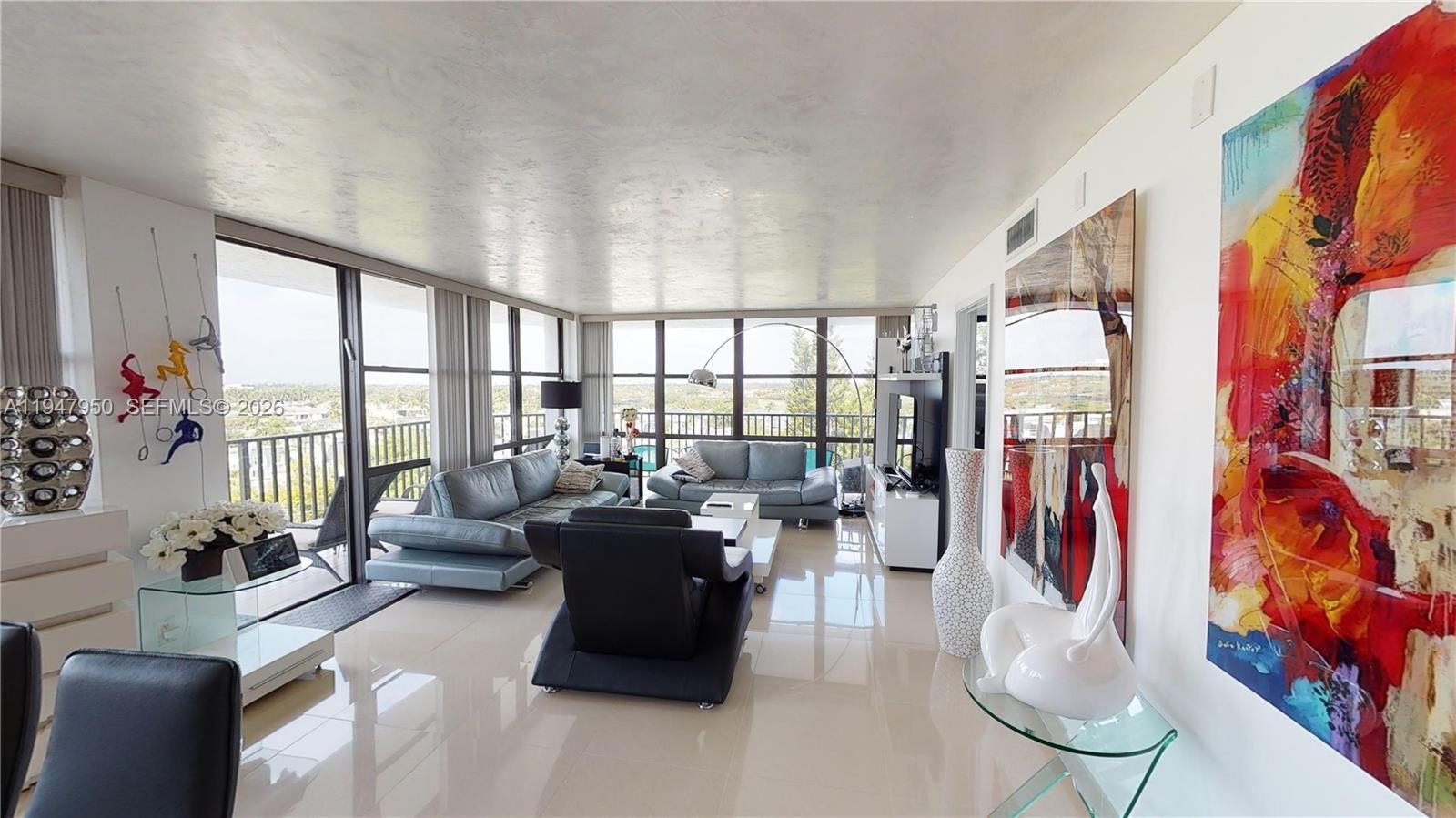 800 Parkview Dr # 709, Hallandale Beach FL 33009